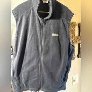 Columbia Men's Dark Blue Fleece Vest